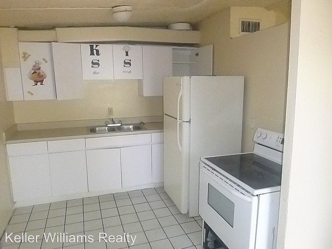 Building Photo - 4 br, 1 bath House - 1329 Windsor Way