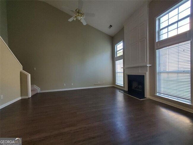 Building Photo - 2623 Davenham Ln