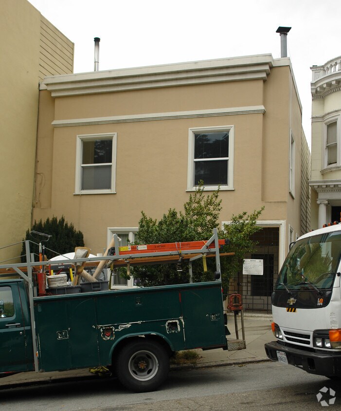 Primary Photo - 135 Buena Vista Ave E