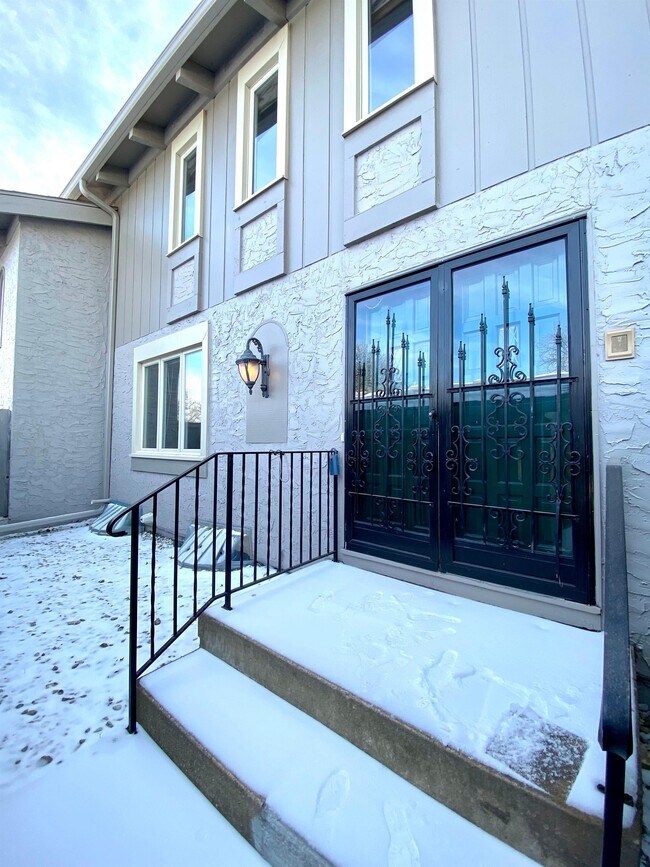 Foto del edificio - 503 Woodbridge Ln