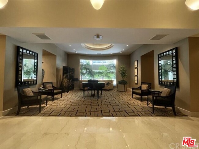 Building Photo - 10724 Wilshire Blvd