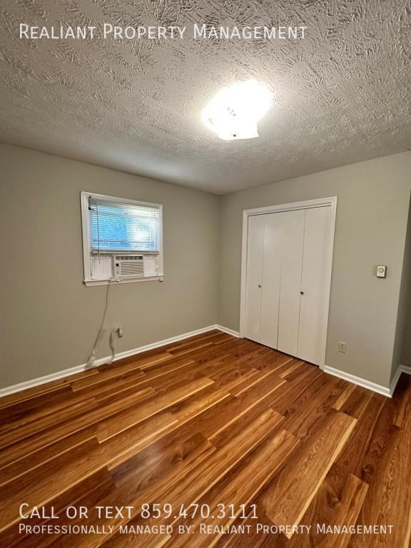 Building Photo - 1100 Shun Pike # B