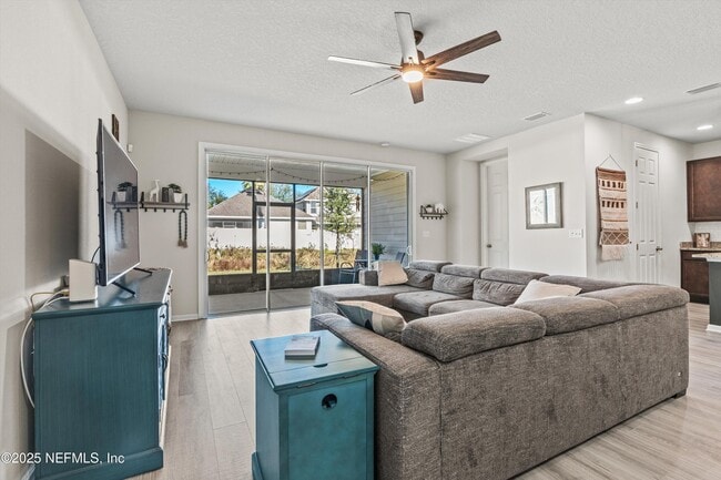 Building Photo - 1861 Amberly Dr