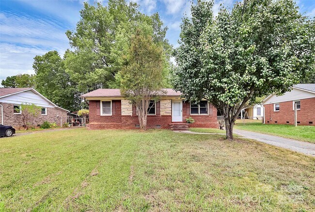 Building Photo - 4808 Brooktree Dr