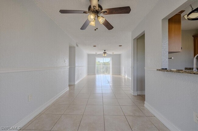 Building Photo - 12650 Kenwood Ln
