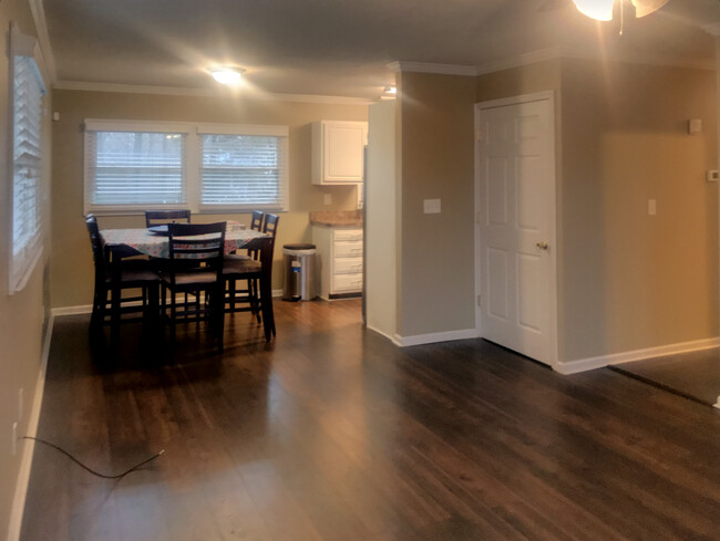 Dining Area - 2932 Rio Rita Ave