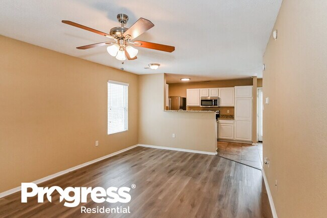 Building Photo - 4752 Waterfront Oak Dr