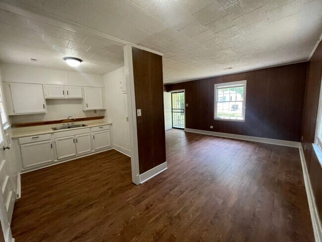 Foto del edificio - Charming 2BR Home Near the University of Memphis!