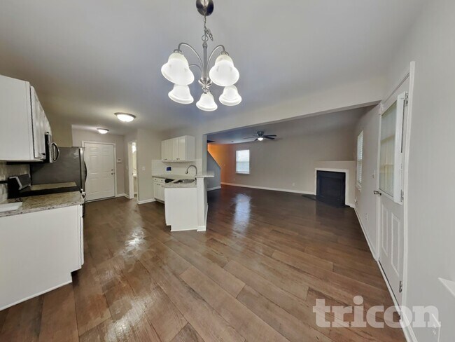 Foto del edificio - 705 Champion St