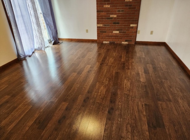 Building Photo - 436 Chapel Dr