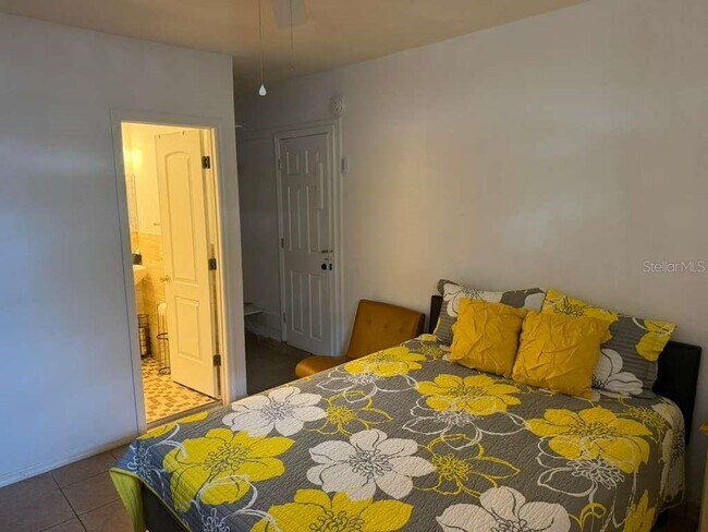 Foto del edificio - 706 Bogie Ct