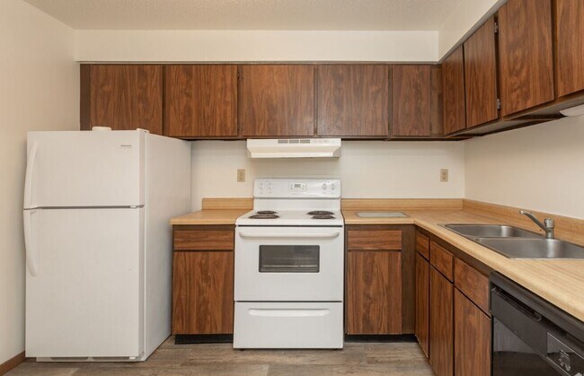 Building Photo - 2221 W Willow Knolls Dr