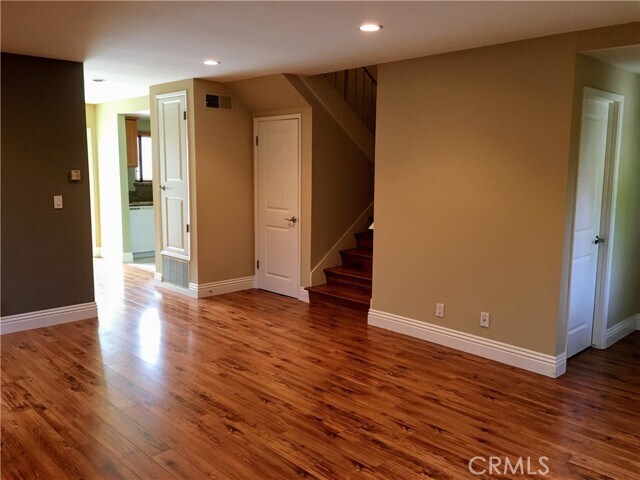 Building Photo - 28025 Ridgebrook Ct