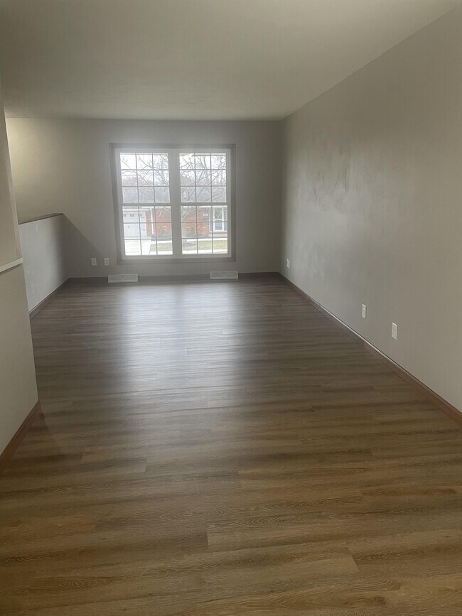 Building Photo - 1845 Norland Dr