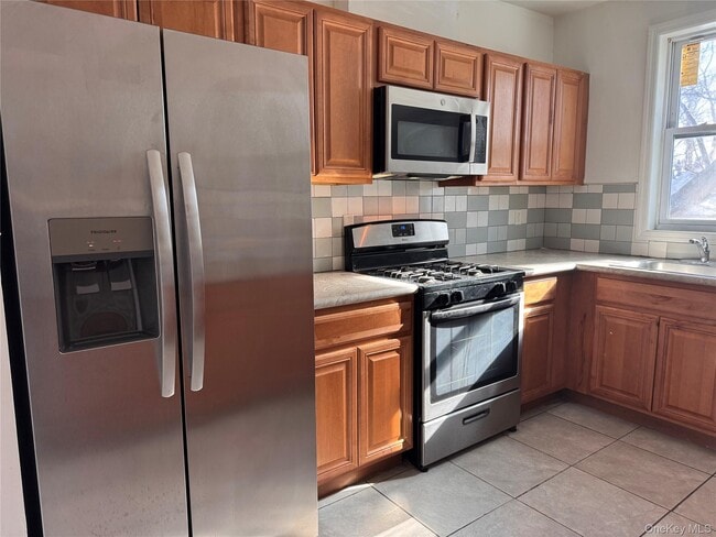 Building Photo - 116 Williams Ave