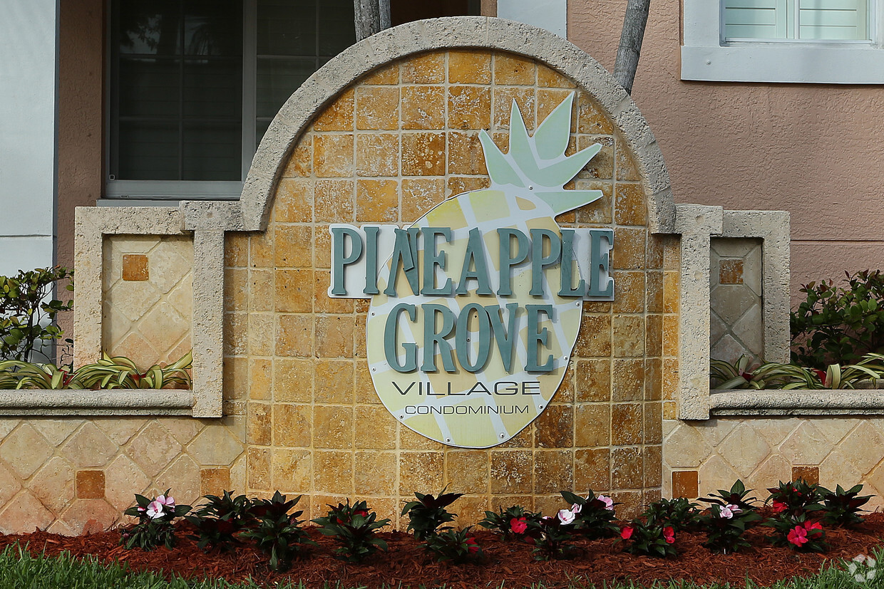 Community - Pineapple Grove Village Condominiums