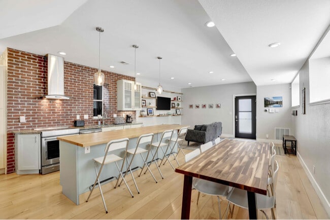 Photo - 2520 Lafayette St House