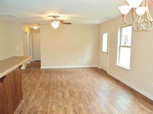 Foto del edificio - Great Home in Lakeview Subdivision-McCalla, AL... View with 48 Hours Notice!