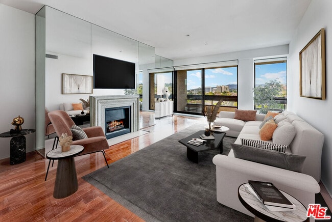 Building Photo - 10551 Wilshire Blvd