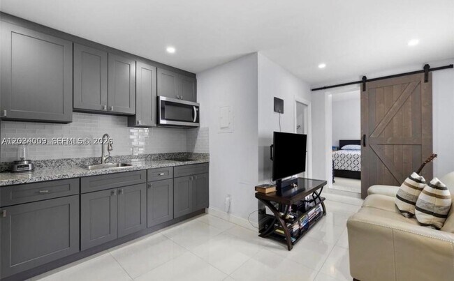 Building Photo - 6010 NW 38th St