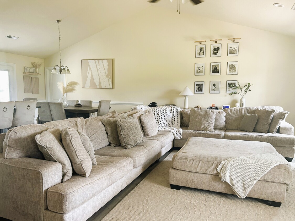 Foto principal - 1133 Little Fork Rd