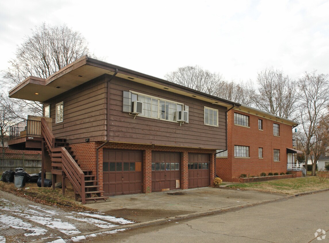 Building Photo - 1313-1315 Huntington Ave
