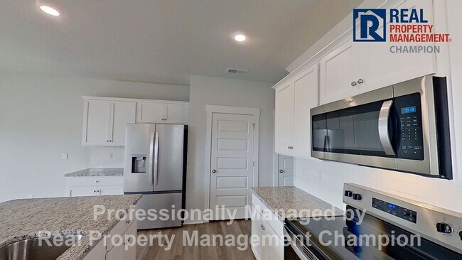 Foto del edificio - New Construction 4 BD/2.5 BA Home in Leland