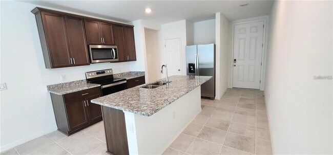 Building Photo - 4411 Rapallo Ave