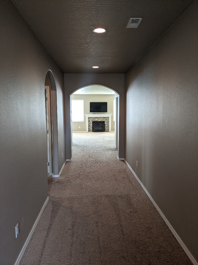 Building Photo - Beautiful 3 BR, 2 BTH in Rathdrum