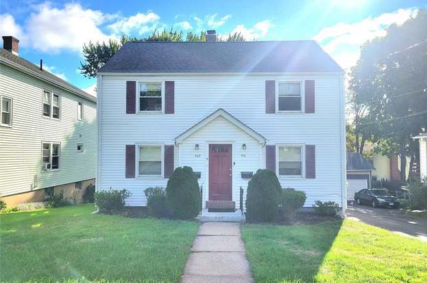 Building Photo - 508 S Quaker Ln