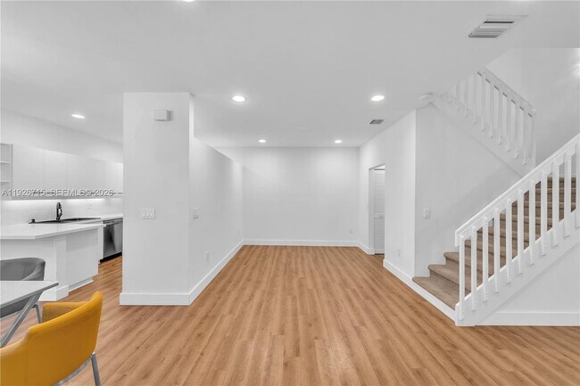 Foto del edificio - 1450 Weeping Willow Way
