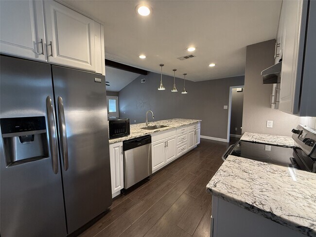 Foto del edificio - 17119 Barcelona Dr