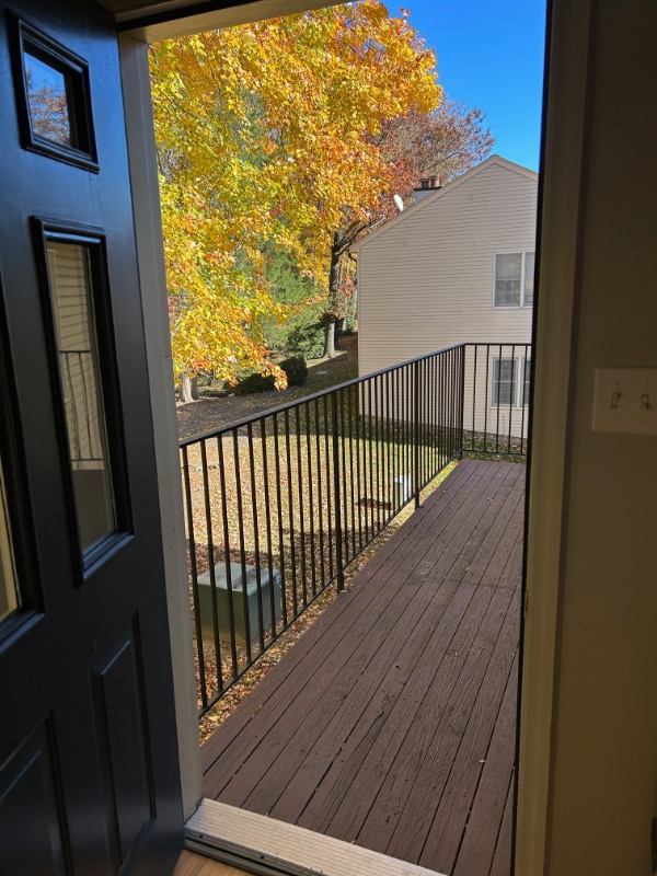 Building Photo - 7264 Glen Hollow Ct