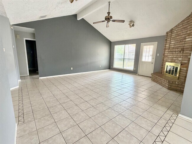 Building Photo - 13419 Klamath Falls Dr