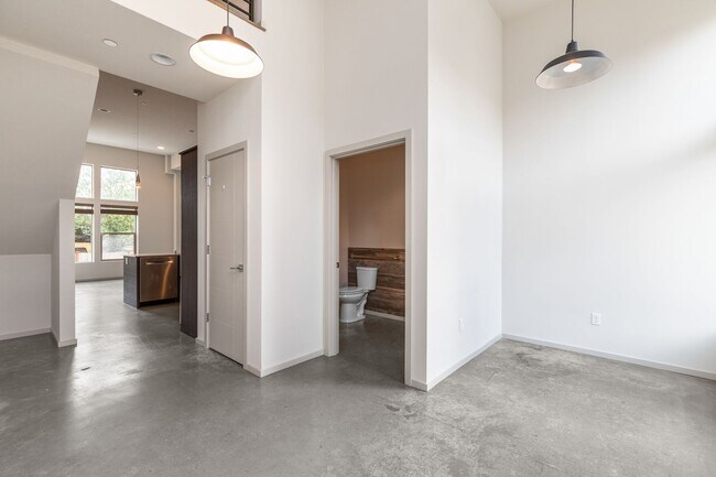 Foto del edificio - Stylish 3 BR/ 2/5 BA townhouse in Seattle