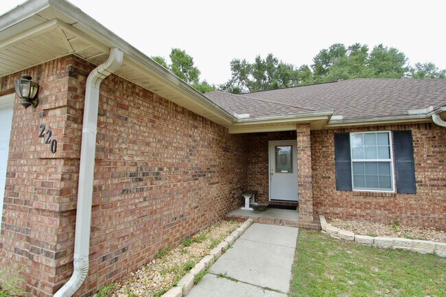 Foto del edificio - 220 Tiffot Ct