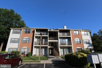Building Photo - 8 Joyner Ct