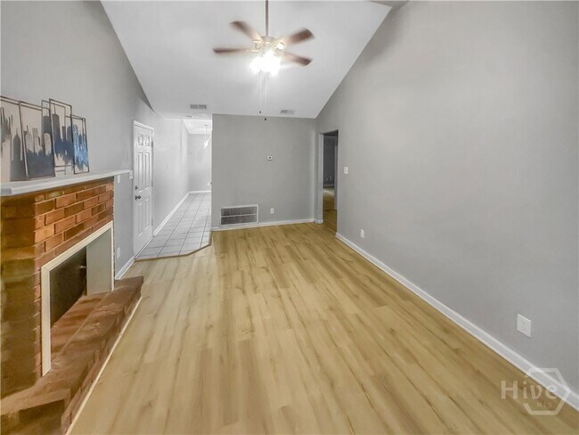 Foto del edificio - 434 Edgewater Rd