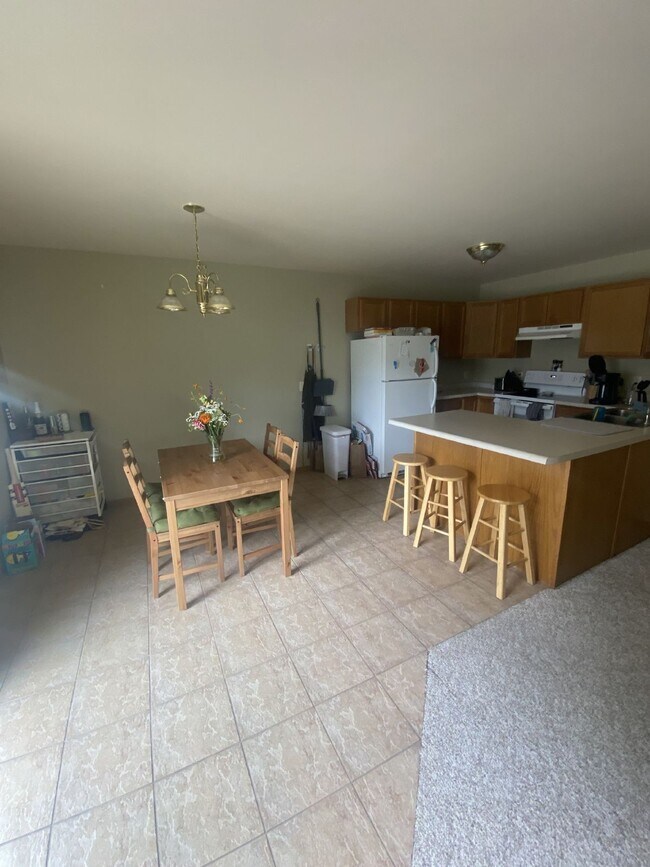 Foto del edificio - 2 bed 1 bath right off Water Street Available June 1st