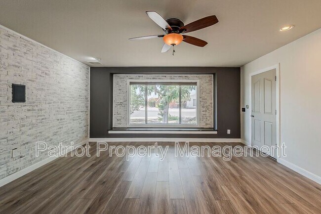 Foto del edificio - 3901 N 83rd St