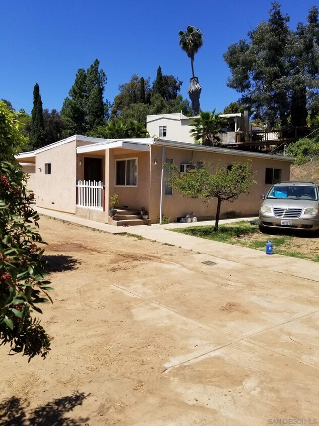 Primary Photo - 1738 Canyon Rd