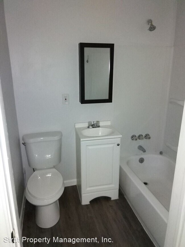 Foto del edificio - 813-825 E Carson