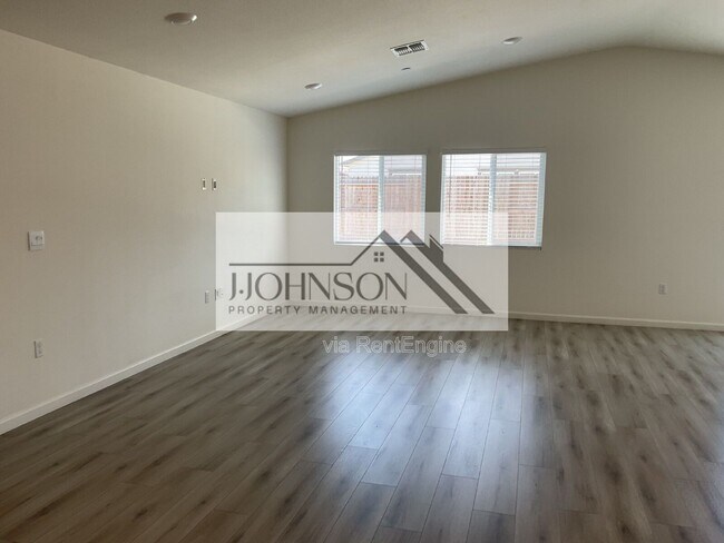 Building Photo - 2456 Enantio St