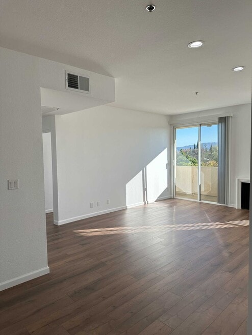 Building Photo - 19350 Sherman Way