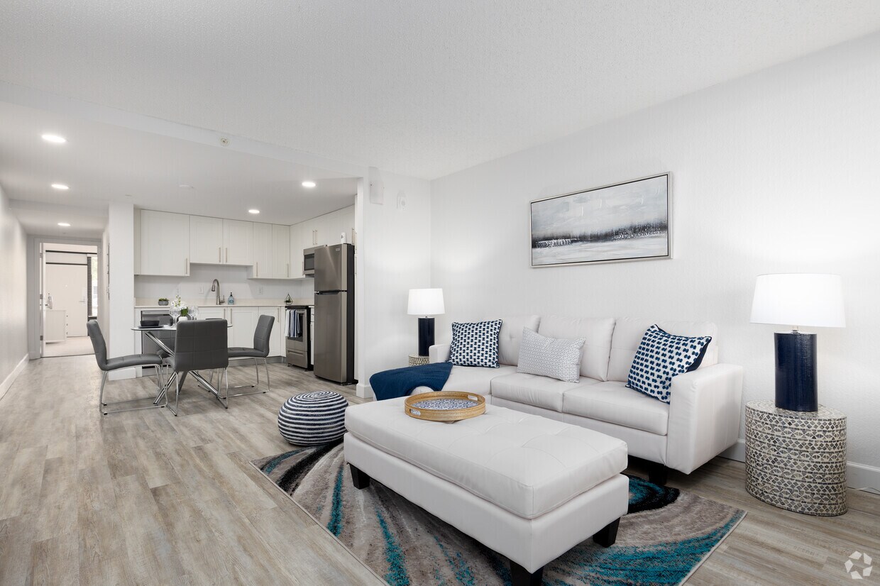 Champions Village Apartments in Kissimmee, FL