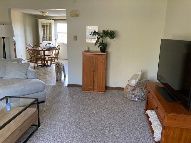 Building Photo - 180 South St