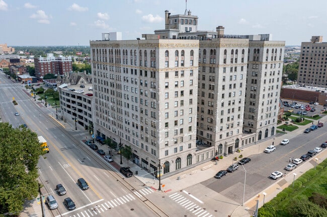 Park Shelton Building