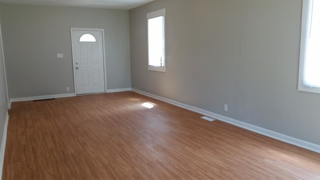 Photo - 1338 N Oakland Ave House