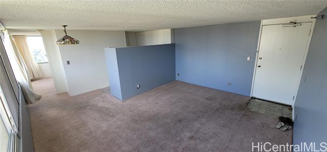 Building Photo - 1060 Kamehameha Hwy