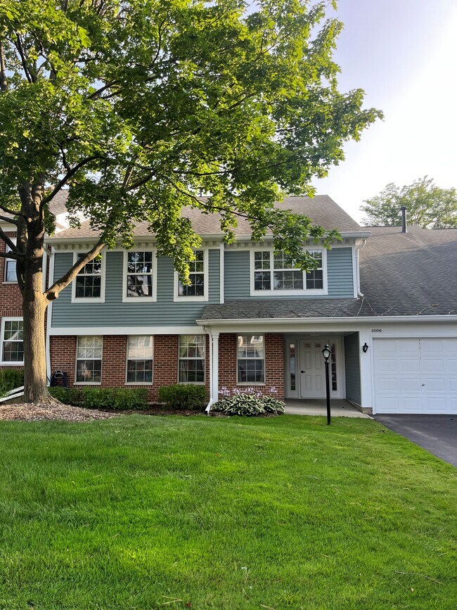 Building Photo - 1006 Butternut Ln